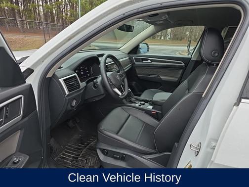 2023 Volkswagen Atlas 3.6L SE w/Technology