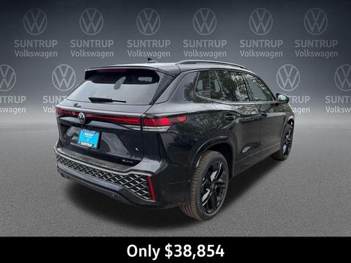 deep black pearl 2026 Volkswagen Tiguan 2.0T SE R-Line Black 4MOTION