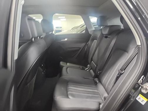 2023 Audi Q5 40 Premium