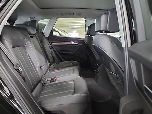 2023 Audi Q5 40 Premium