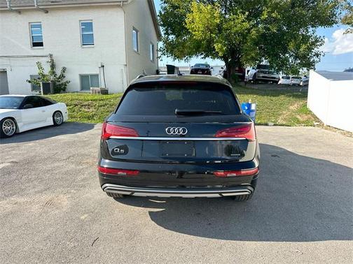 2023 Audi Q5 40 Premium