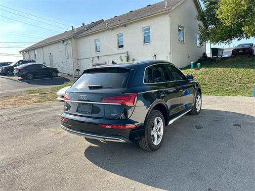 2023 Audi Q5 40 Premium