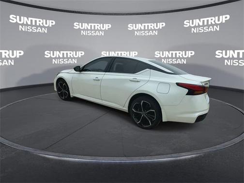 2023 Nissan Altima SR Intelligent AWD