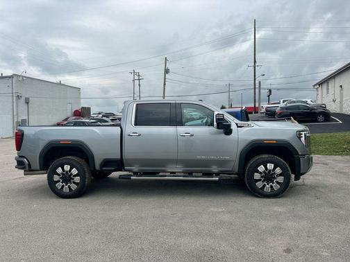 2025 GMC Sierra 3500 Denali