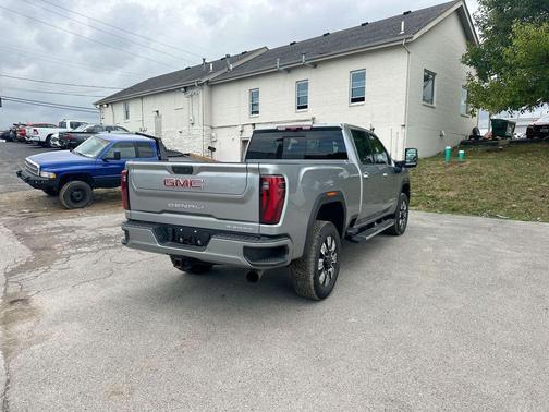 2025 GMC Sierra 3500 Denali