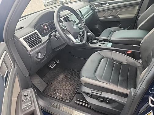 2023 Volkswagen Atlas Cross Sport 3.6L V6 SEL Premium R-Line
