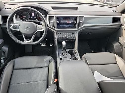 2021 Volkswagen Atlas Cross Sport 3.6L V6 SE w/Technology R-Line
