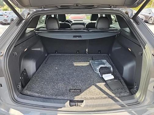 2021 Volkswagen Atlas Cross Sport 3.6L V6 SE w/Technology R-Line