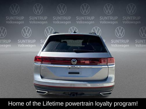 Silver Mist Metallic 2025 Volkswagen Atlas 2.0T SE w/Technology