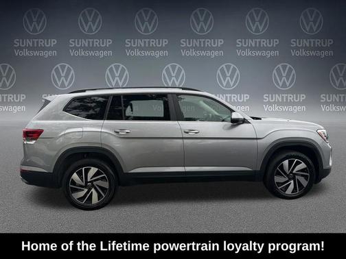 Silver Mist Metallic 2025 Volkswagen Atlas 2.0T SE w/Technology