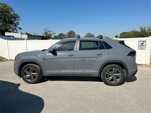 2024 Volkswagen Atlas Cross Sport 2.0T SEL