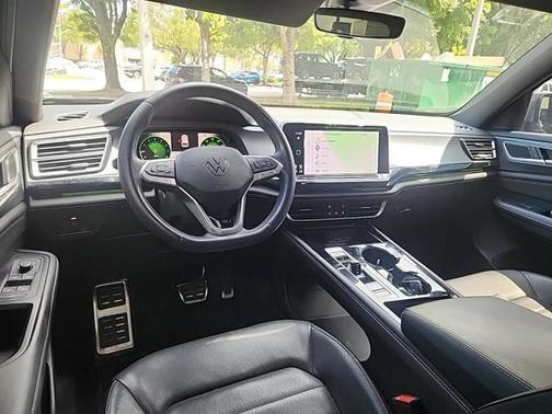 2024 Volkswagen Atlas Cross Sport 2.0T SEL