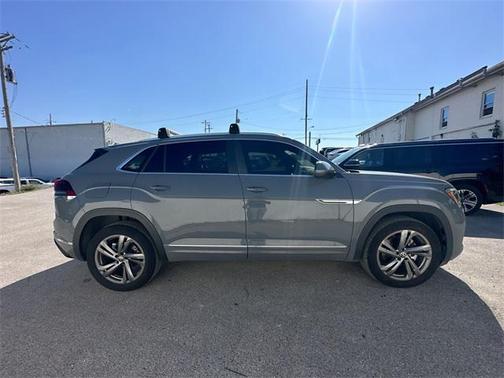 2024 Volkswagen Atlas Cross Sport 2.0T SEL
