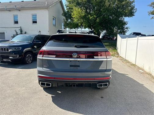 2024 Volkswagen Atlas Cross Sport 2.0T SEL