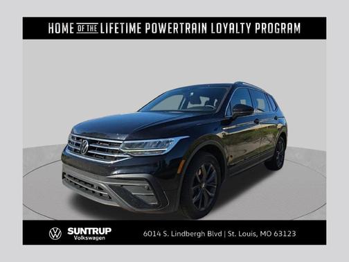 Deep Black Pearl 2023 Volkswagen Tiguan 2.0T SE