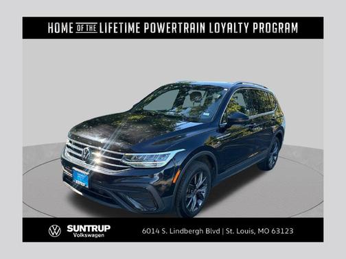 Deep Black Pearl 2023 Volkswagen Tiguan 2.0T SE