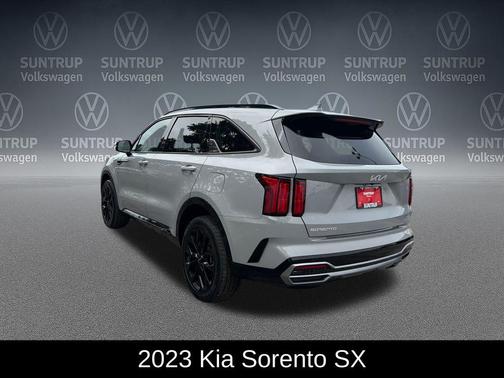 Wolf Gray 2023 Kia Sorento SX