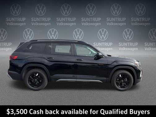 Deep Black Pearl 2026 Volkswagen Atlas Peak Edition