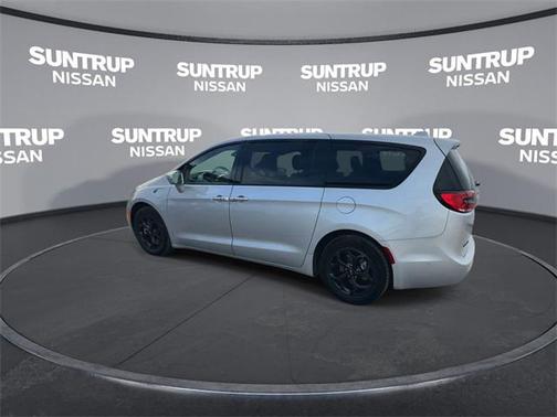 2022 Chrysler Pacifica Hybrid Limited