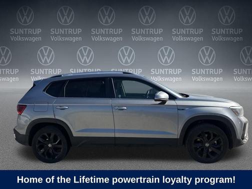 2024 Volkswagen Taos 1.5T SE
