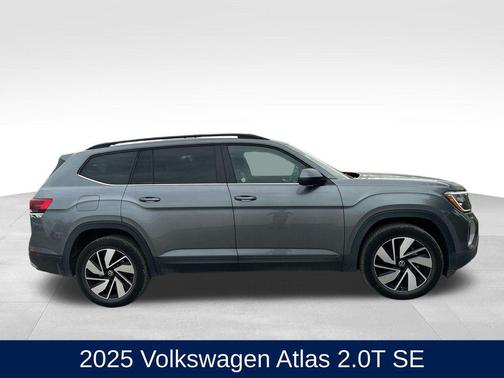 2025 Volkswagen Atlas 2.0T SE w/Technology 4MOTION