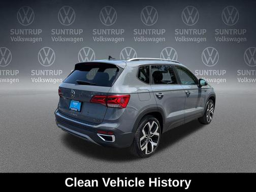 Pure Gray 2023 Volkswagen Taos 1.5T SEL