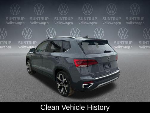 Pure Gray 2023 Volkswagen Taos 1.5T SEL
