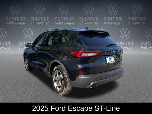 AGATE BLACK METALLIC 2025 Ford Escape ST-Line