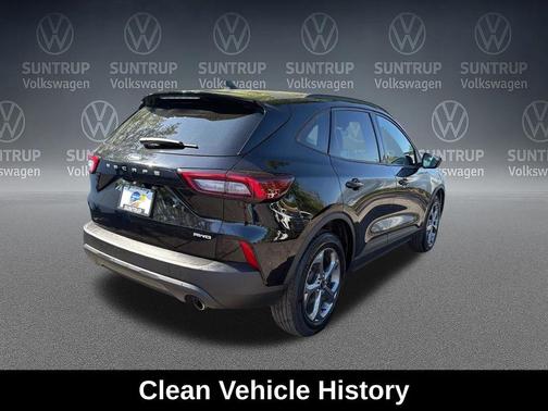AGATE BLACK METALLIC 2025 Ford Escape ST-Line
