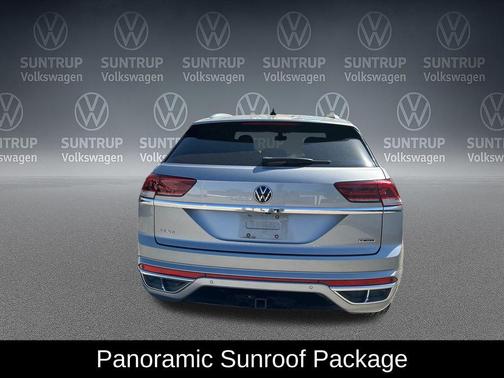 Silver Metallic 2021 Volkswagen Atlas Cross Sport 3.6L V6 SE w/Technology R-Line