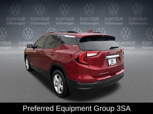 Cayenne Red Tintcoat 2022 GMC Terrain SLE