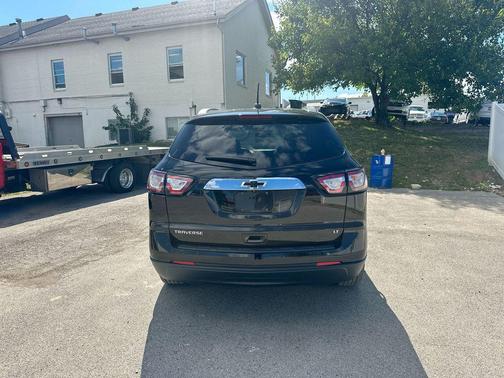 2017 Chevrolet Traverse 2LT