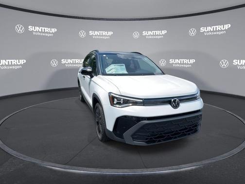 2025 Volkswagen Taos 1.5T SE Black