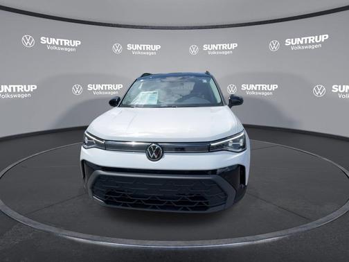 2025 Volkswagen Taos 1.5T SE Black