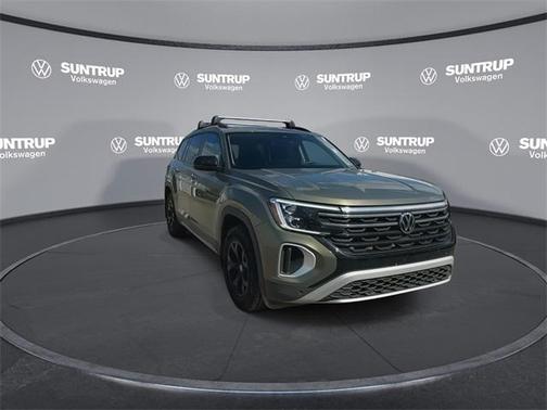 2024 Volkswagen Atlas 2.0T SE w/Technology 4MOTION