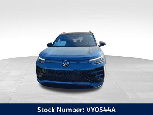 2025 Volkswagen Tiguan 2.0T SE R-Line Black 4MOTION