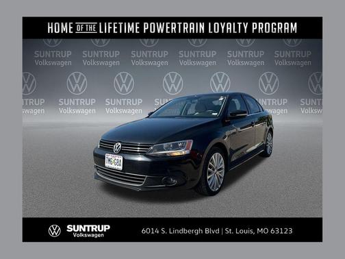 Deep Black Metallic 2014 Volkswagen Jetta TDI