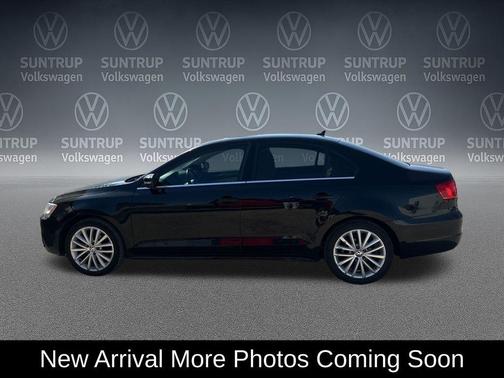Deep Black Metallic 2014 Volkswagen Jetta TDI