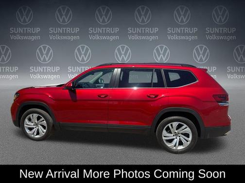 Aurora Red Metallic 2023 Volkswagen Atlas 3.6L SE w/Technology