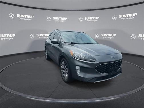 2022 Ford Escape Titanium