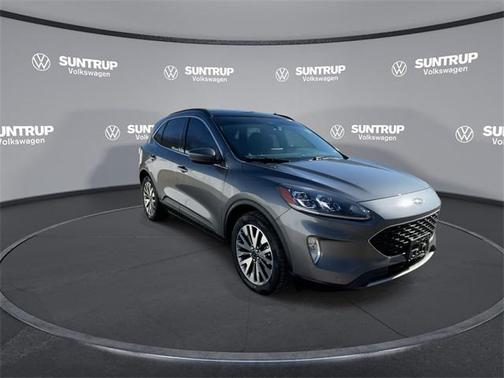 2022 Ford Escape Titanium