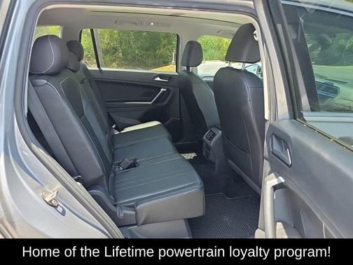 Silver Metallic 2022 Volkswagen Tiguan 2.0T SE