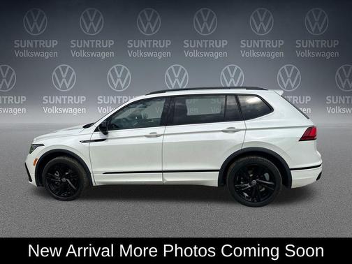 Opal White 2023 Volkswagen Tiguan 2.0T SE R-Line Black