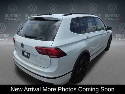 Opal White 2023 Volkswagen Tiguan 2.0T SE R-Line Black