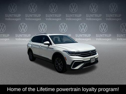 Opal White Pearl 2023 Volkswagen Tiguan 2.0T SE