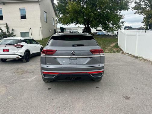 2022 Volkswagen Atlas Cross Sport 3.6L V6 SE w/Technology