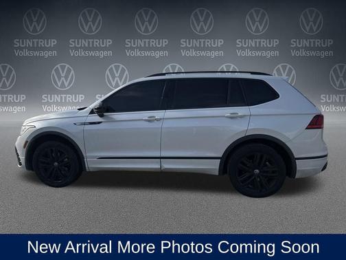 2022 Volkswagen Tiguan 2.0T SE R-Line Black 4MOTION