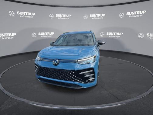 2025 Volkswagen Tiguan 2.0T SE R-Line Black