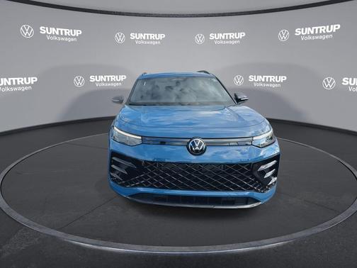 2025 Volkswagen Tiguan 2.0T SE R-Line Black