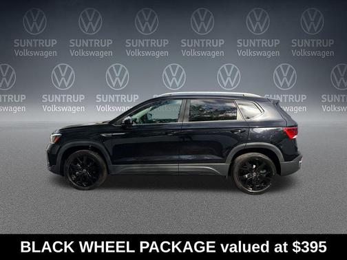 Deep Black 2023 Volkswagen Taos 1.5T SE